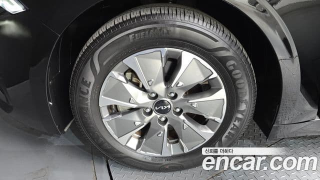 Kia K5 гибрид 3세대 Trendy, 2022 все фото