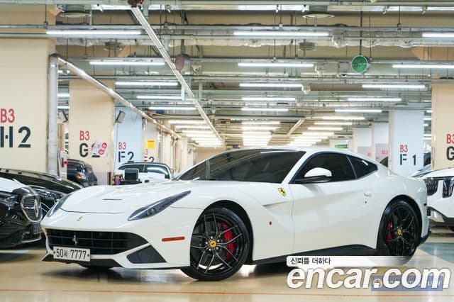 Ferrari F12 베를리네타, 2014 1
