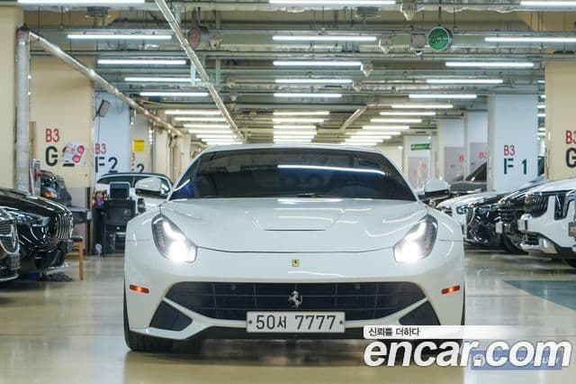 Ferrari F12 베를리네타, 2014 3