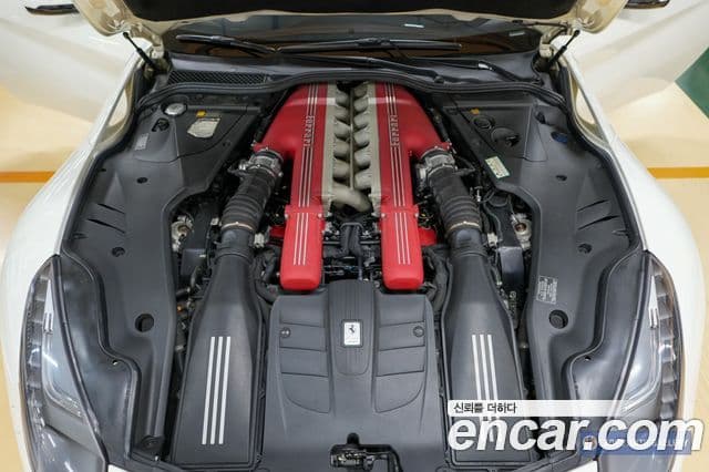 Ferrari F12 베를리네타, 2014 7