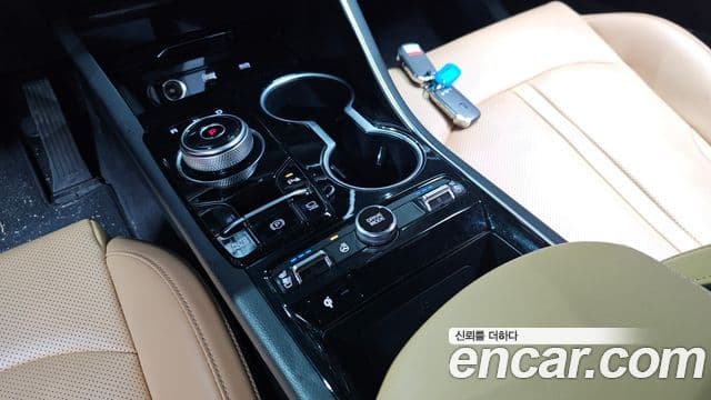 Kia K5 гибрид 3세대 Prestige, 2023 9