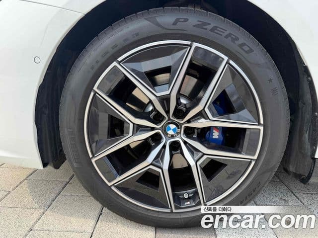BMW 5시리즈 (G60) 520i M Sport, 2024 все фото