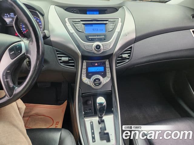 Hyundai Avante MD M16 GDI Smart, 2013 8