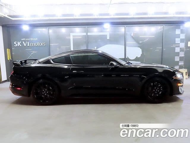 Ford Mustang купе, 2018 3