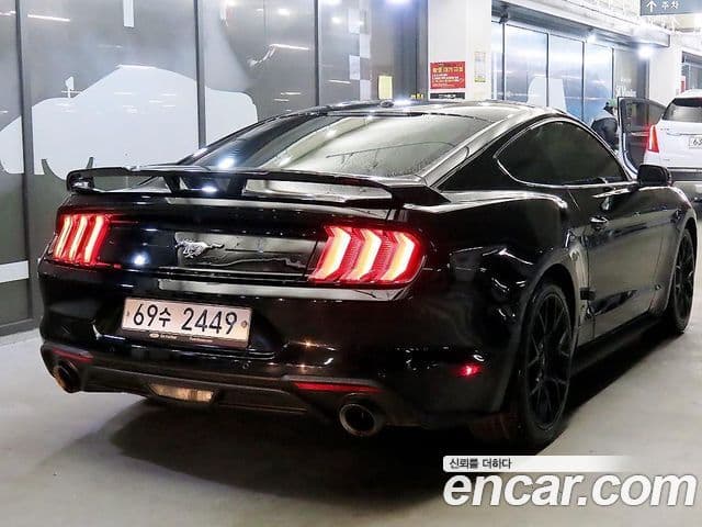 Ford Mustang купе, 2018 4