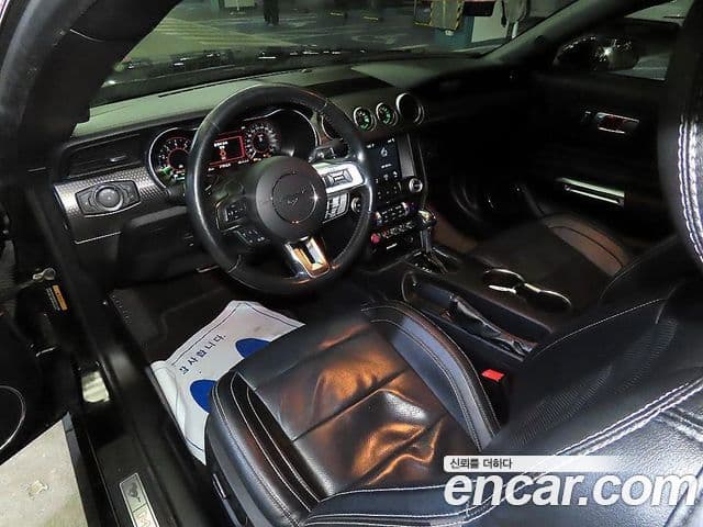 Ford Mustang купе, 2018 10