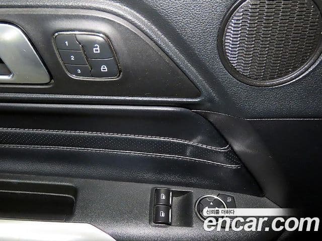 Ford Mustang купе, 2018 14