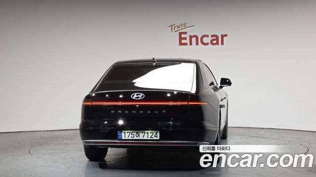 Hyundai Grandeur (GN7) Premium, 2023 4