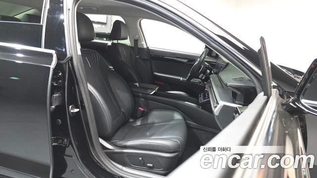 Hyundai Grandeur (GN7) Premium, 2023 10