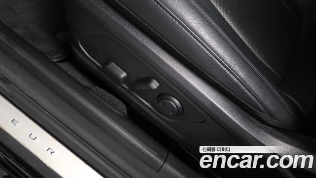 Hyundai Grandeur (GN7) Premium, 2023 17