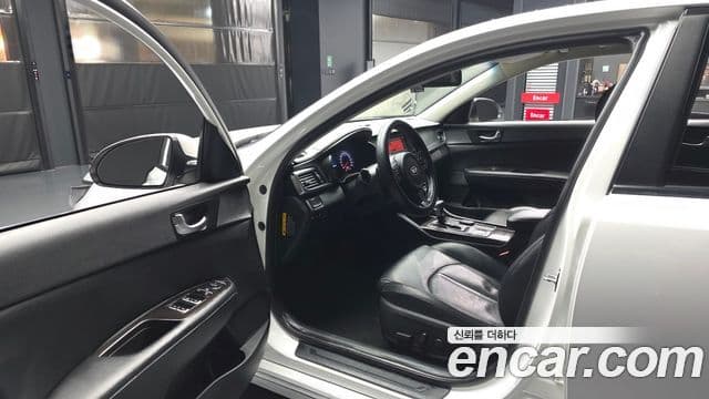 Kia K5 2세대 Prestige, 2016 10