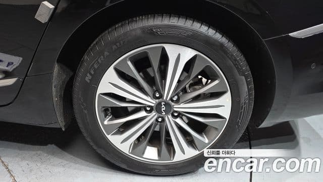 Kia K8 гибрид Noblesse, 2023 все фото