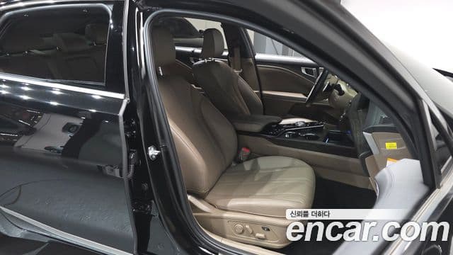 Kia K8 гибрид Noblesse, 2023 12