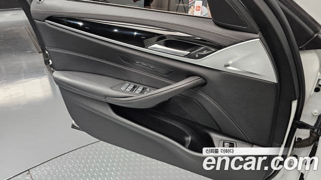 BMW 5시리즈 (G30) 523d M Sport, 2021 14