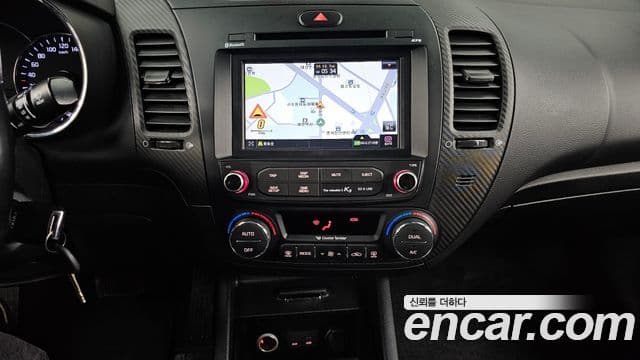 Kia K3 Luxury, 2013 14