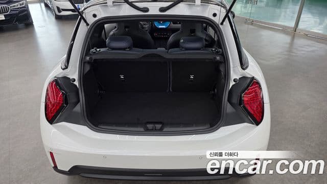 Mini Cooper S 4세대 favored, 2025 18