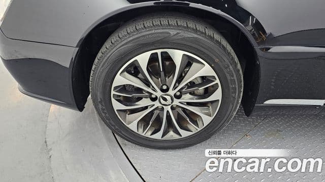 KG모빌리티(SsangYong) Chairman H New Classic 600S коричневый Edition, 2013 все фото