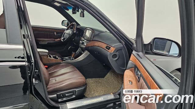 KG모빌리티(SsangYong) Chairman H New Classic 600S коричневый Edition, 2013 10