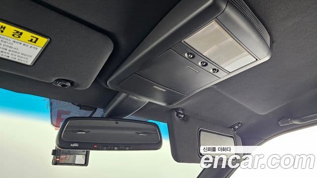 KG모빌리티(SsangYong) Chairman H New Classic 600S коричневый Edition, 2013 19