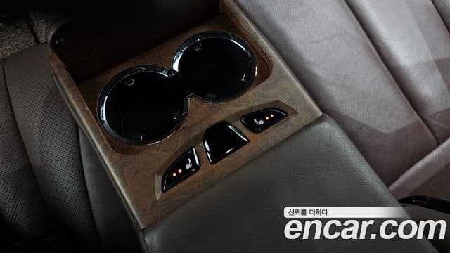 KG모빌리티(SsangYong) Chairman H New Classic 600S коричневый Edition, 2013 20