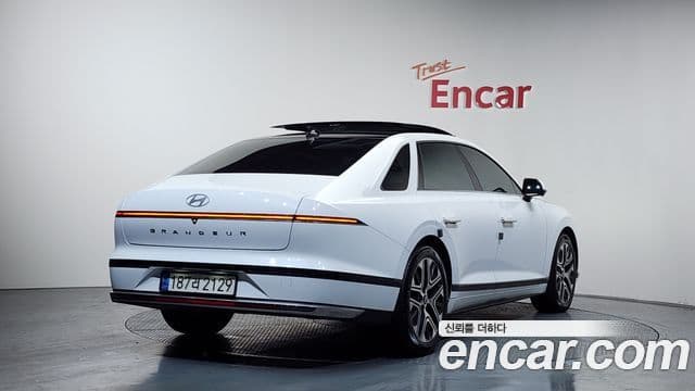 Hyundai Grandeur гибрид (GN7) Exclusive, 2023 2