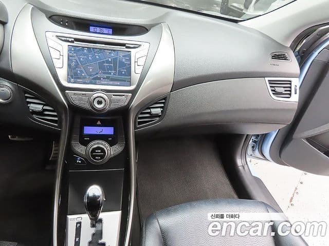 Hyundai Avante MD Premium, 2014 9
