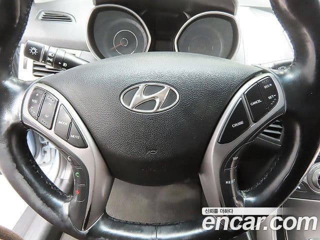 Hyundai Avante MD Premium, 2014 16