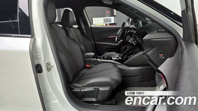 Peugeot 2008 2세대 1.5 BlueHDi GT Line, 2021 10