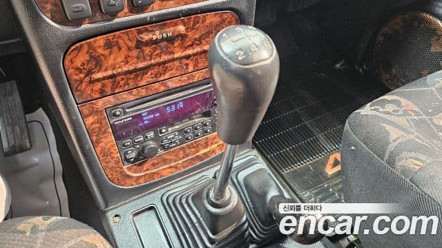 Hyundai 갤로퍼 2 фургон / турбо (Short Body), 2003 11