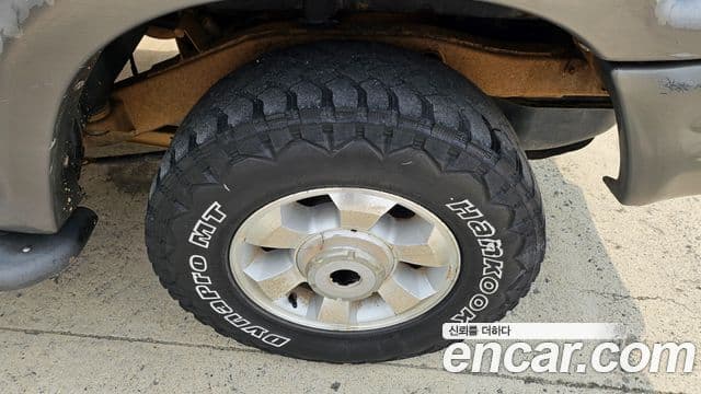 Hyundai 갤로퍼 2 фургон / турбо (Short Body), 2003 16