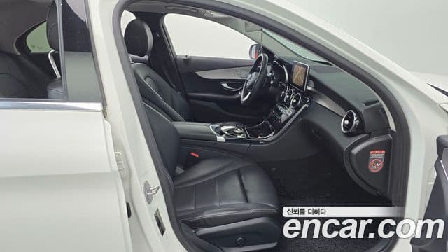 Mercedes-Benz C-класс W205 Avantgarde, 2018 11