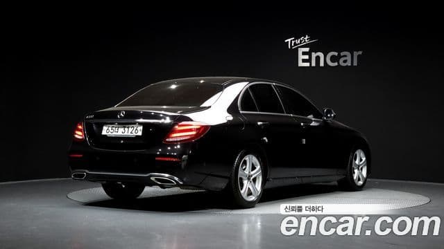 Mercedes-Benz E-класс W213 Avantgarde, 2018 2