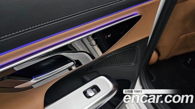 Mercedes-Benz E-класс W214 Avantgarde, 2024 17