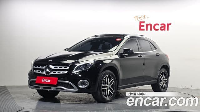 Mercedes-Benz GLA-класс X156 Premium, 2019 1