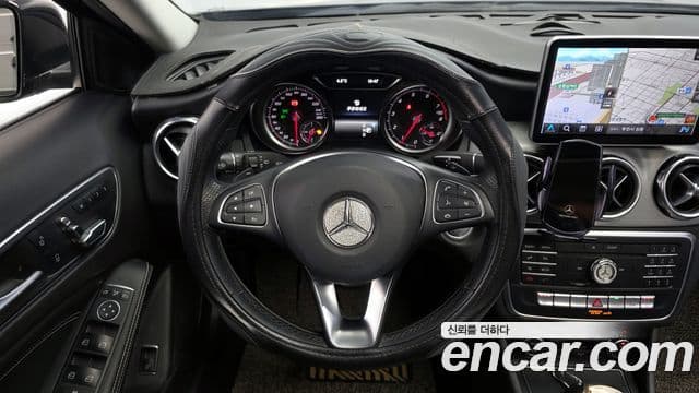 Mercedes-Benz GLA-класс X156 Premium, 2019 13
