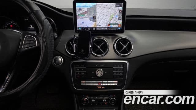 Mercedes-Benz GLA-класс X156 Premium, 2019 15