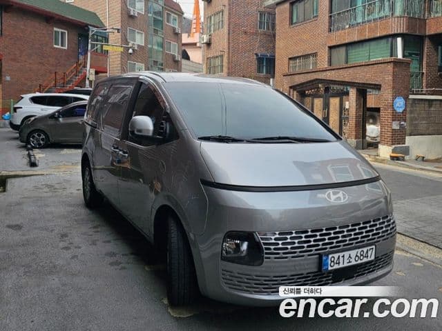 Hyundai Staria Modern, 2025 2