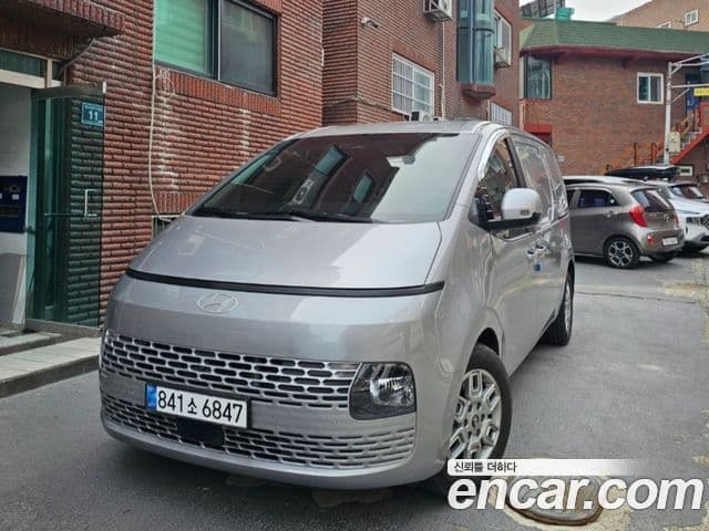 Hyundai Staria Modern, 2025 все фото