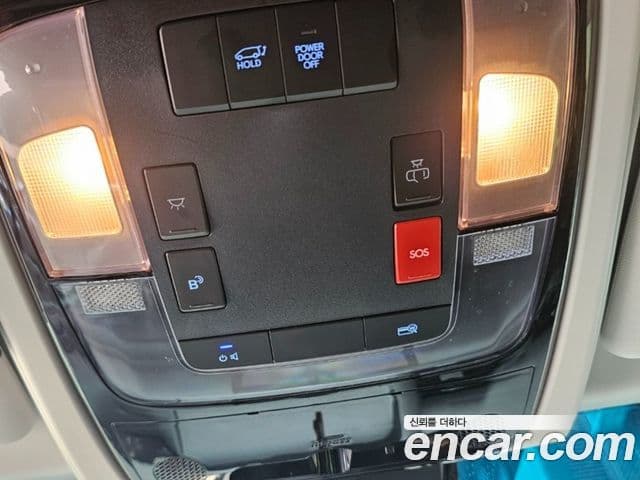 Hyundai Staria Modern, 2025 8