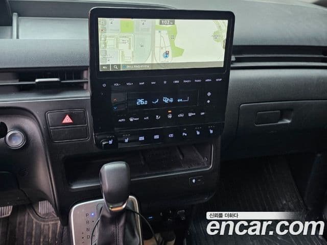 Hyundai Staria Modern, 2025 10