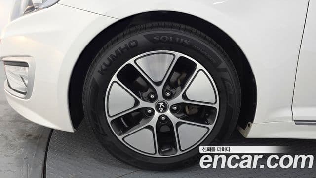 Kia K5 гибрид Prestige, 2012 все фото