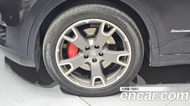 Maserati Levante 3.0 AWD GranLusso, 2019 все фото