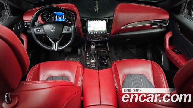 Maserati Levante 3.0 AWD GranLusso, 2019 7