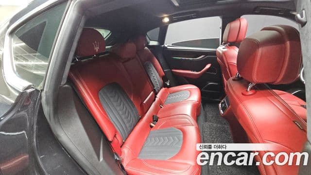 Maserati Levante 3.0 AWD GranLusso, 2019 13