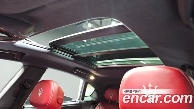 Maserati Levante 3.0 AWD GranLusso, 2019 19