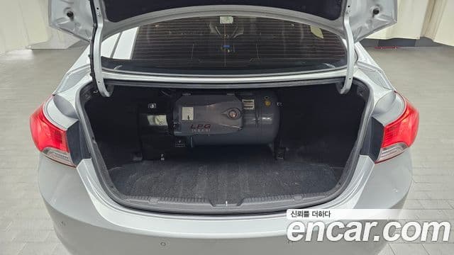 Hyundai Avante MD Luxury, 2012 20