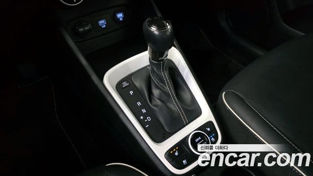 Hyundai Venue 1.6 Flux, 2021 9