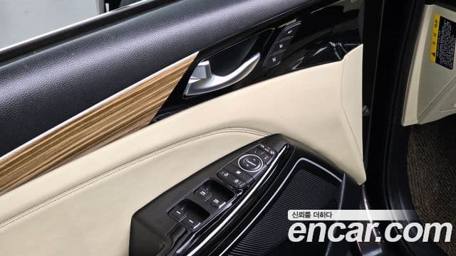 Kia All New K7 Noblesse, 2017 17