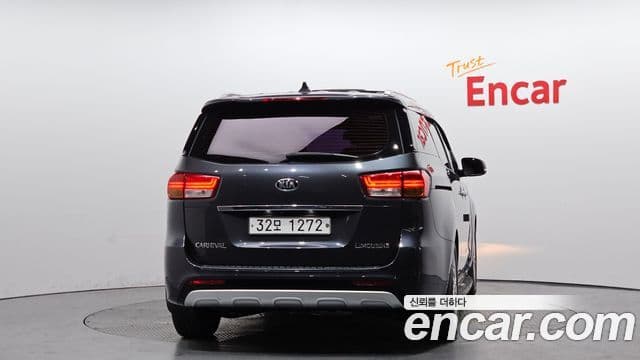 Kia All New Carnival President, 2016 4