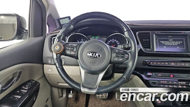 Kia All New Carnival President, 2016 11